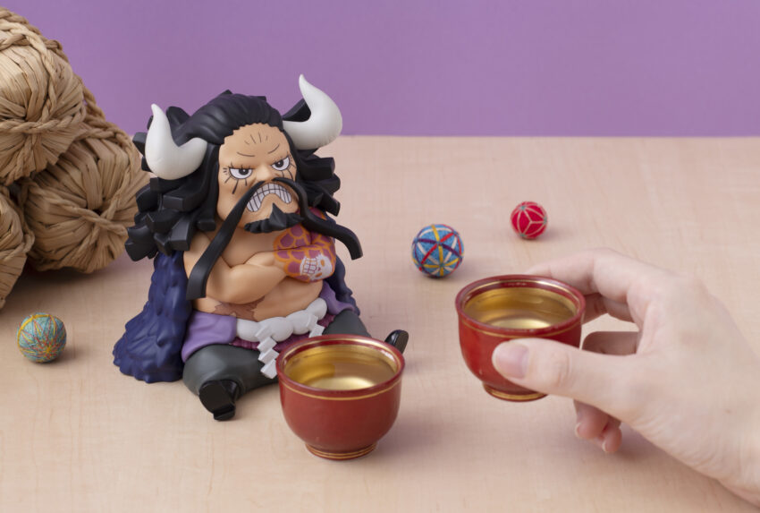 ONE PIECE LOOK UP KAIDO THE BEAST FIGURE