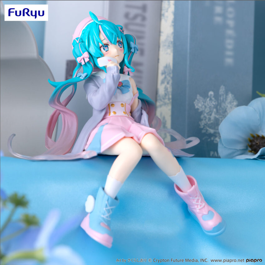 HATSUNE MIKU LOVE SAILOR GREY COLOR NOODLE STOPPER FIGURE