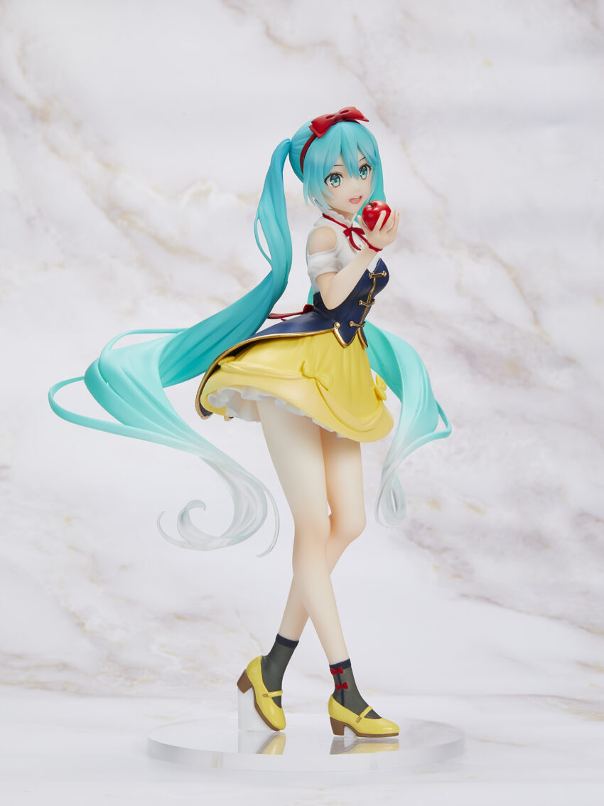 Pre-order: HATSUNE MIKU WONDERLAND SNOW WHITE FIGURE. ESTIMATE SHIP DATE JUNE 2025