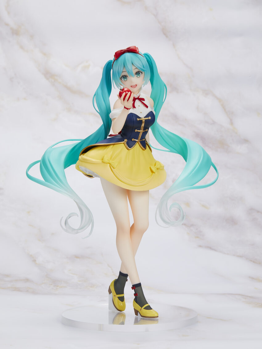 Pre-order: HATSUNE MIKU WONDERLAND SNOW WHITE FIGURE. ESTIMATE SHIP DATE JUNE 2025