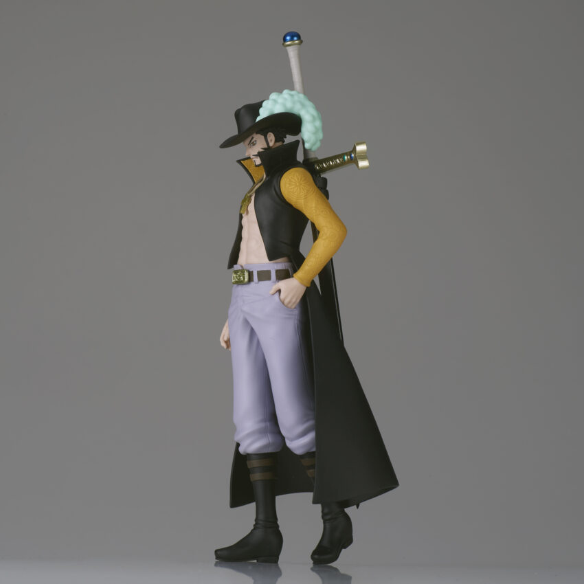 ONE PIECE THE SHUKKO DRACULE MIHAWK FIGURE