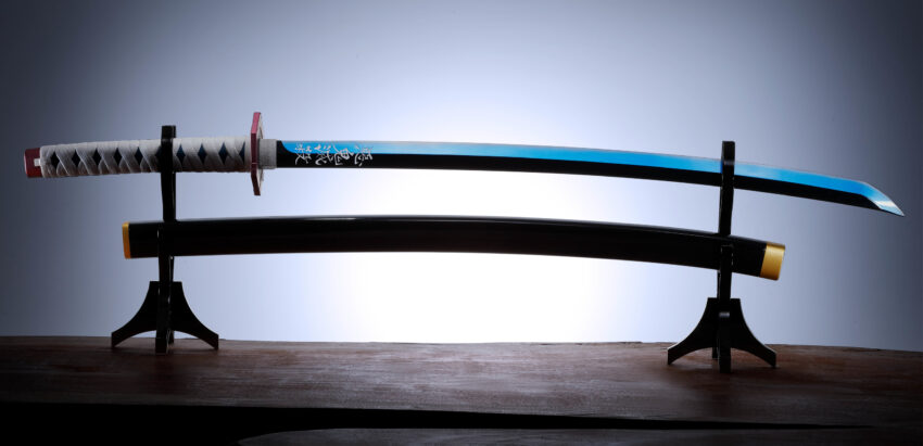 DEMON SLAYER GIYU TOMIOKA NICHIRIN SWORD PROPLICA