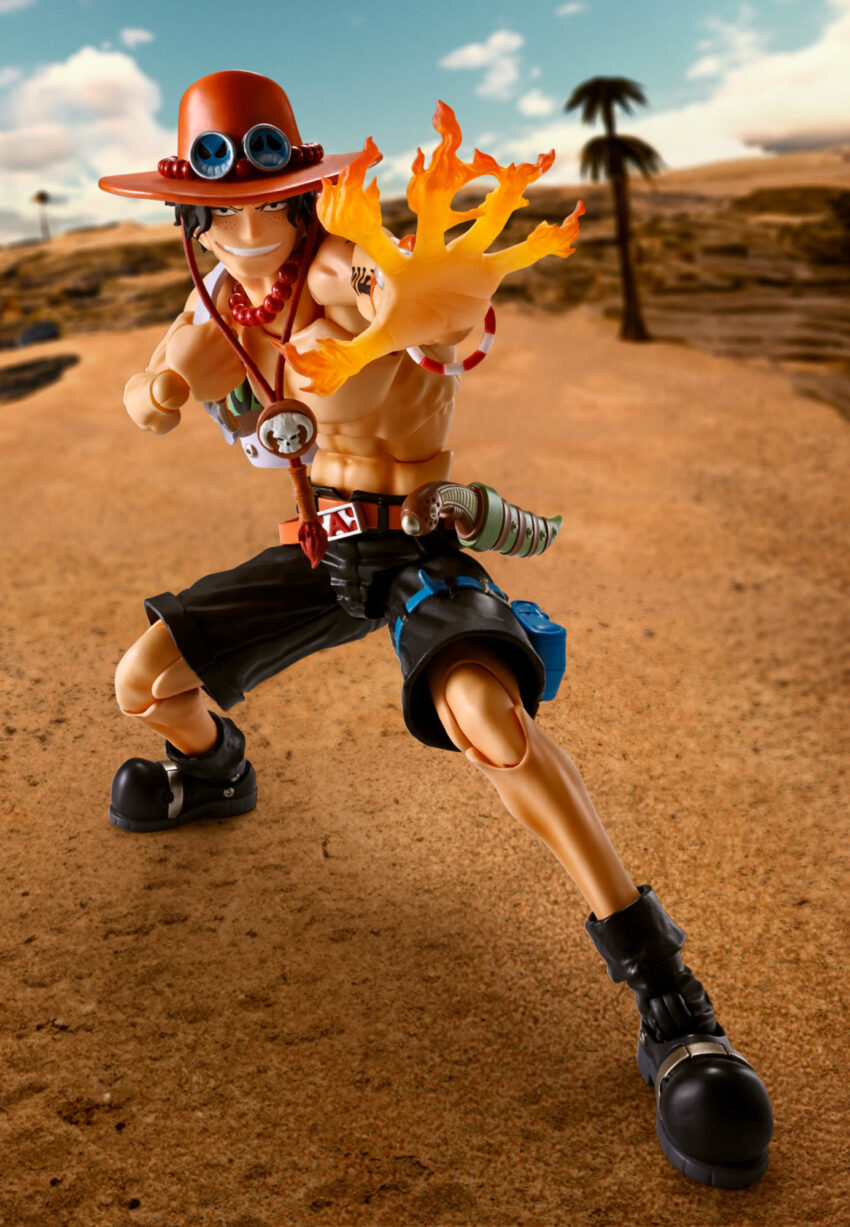 ONE PIECE PORTGAS D ACE FIRE FIST S.H.FIGUARTS ACTION FIGURE