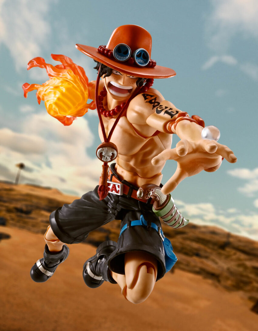 ONE PIECE PORTGAS D ACE FIRE FIST S.H.FIGUARTS ACTION FIGURE