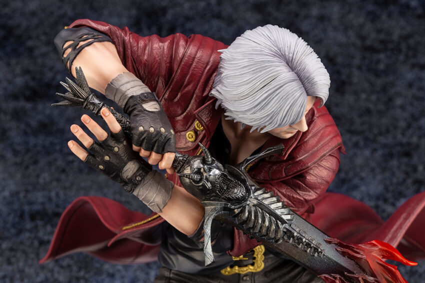 DEVIL MAY CRY 5 DANTE ARTFX J STATUE