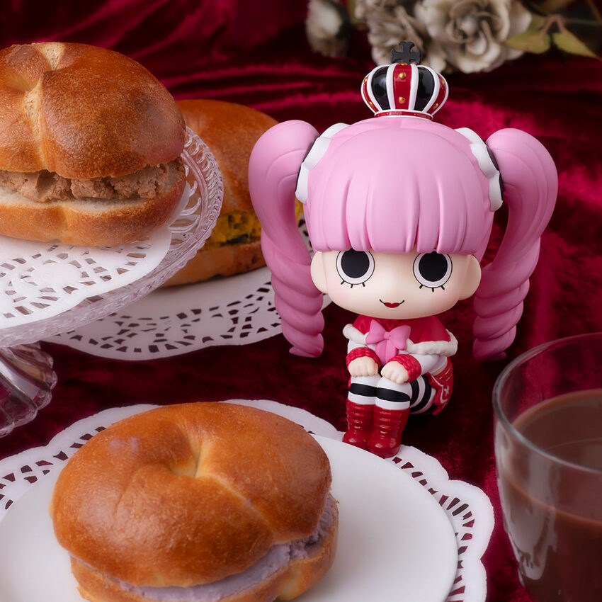 ONE PIECE LOOKUP PERONA FIGURE