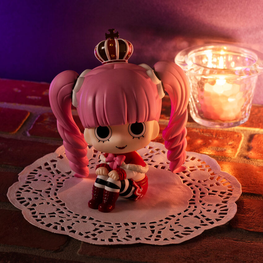 ONE PIECE LOOKUP PERONA FIGURE
