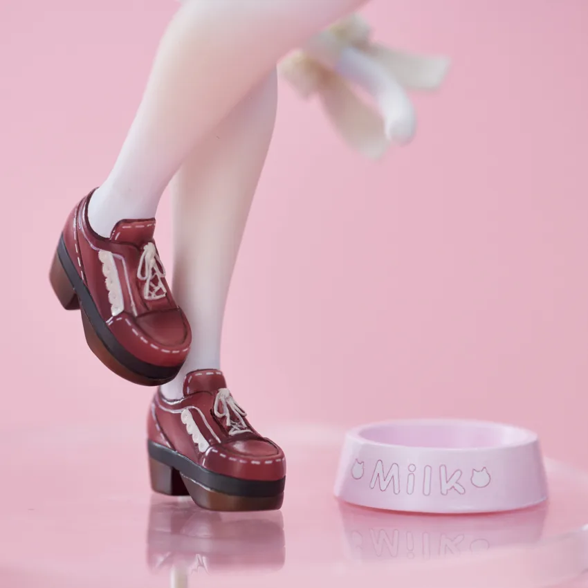 Pre-Order: SUPER SONICO PVC FIG WHITE CAT. Estimate Ship Date October 2024