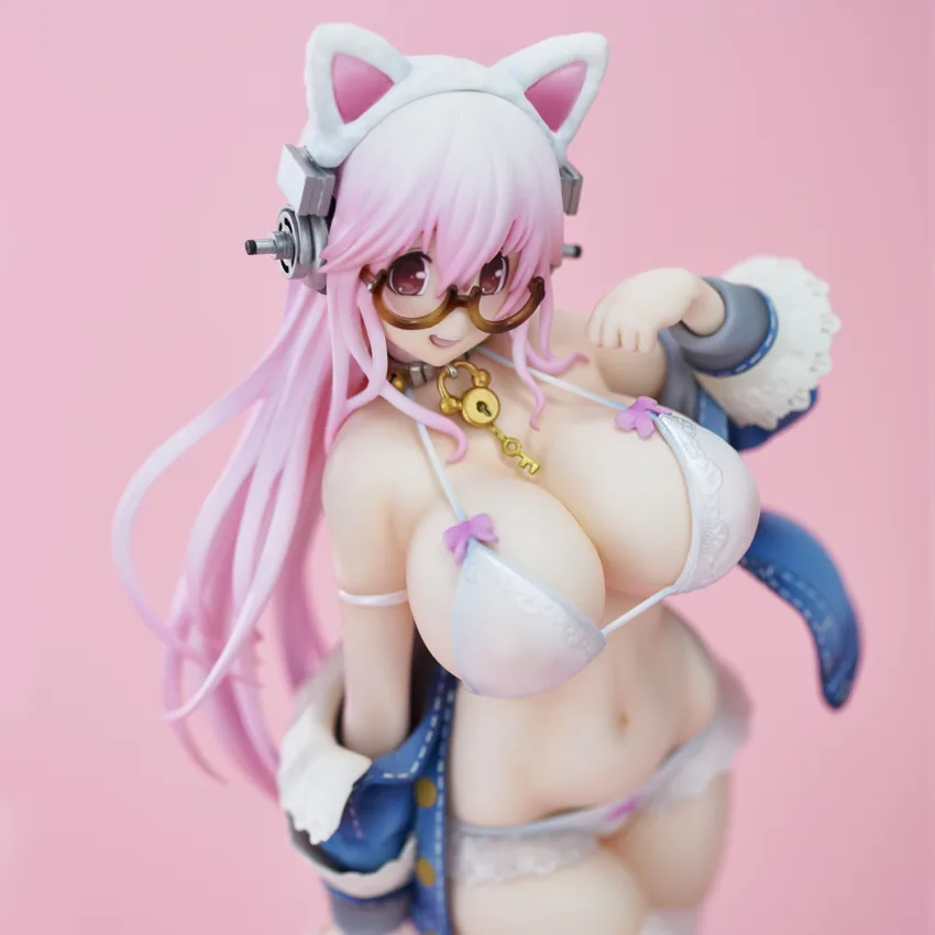 Pre-Order: SUPER SONICO PVC FIG WHITE CAT. Estimate Ship Date October 2024