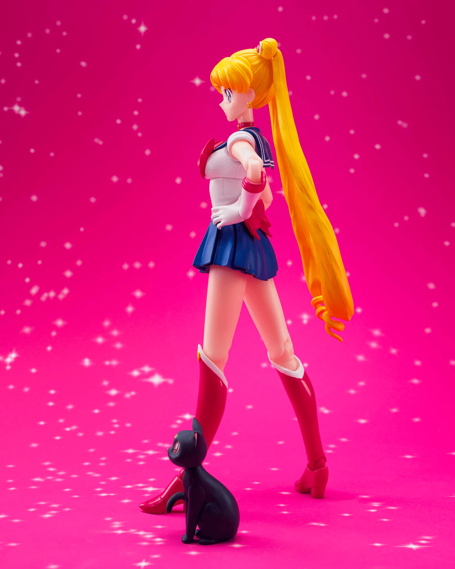 Pre Order: "Pretty Guardian Sailor Moon" Sailor Moon Crystal Star Compact Edition S.H.Figuarts. EST SHIP DATE SEP 2026