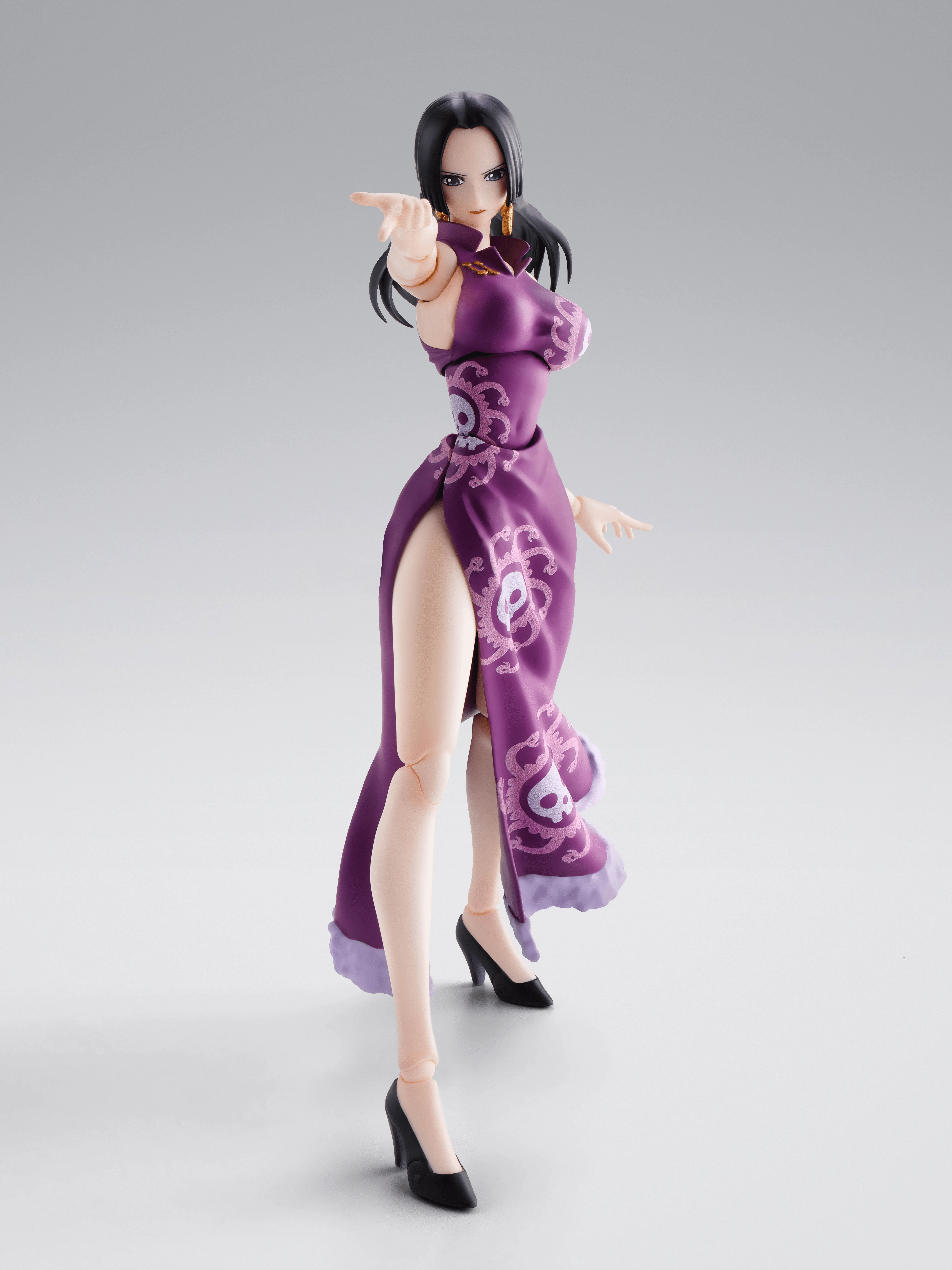 Pre order: One Piece BOA HANCOCK MARINEFORD S.H.Figuarts ACTION FIGURE. EST SHIP DATE OCT 2026