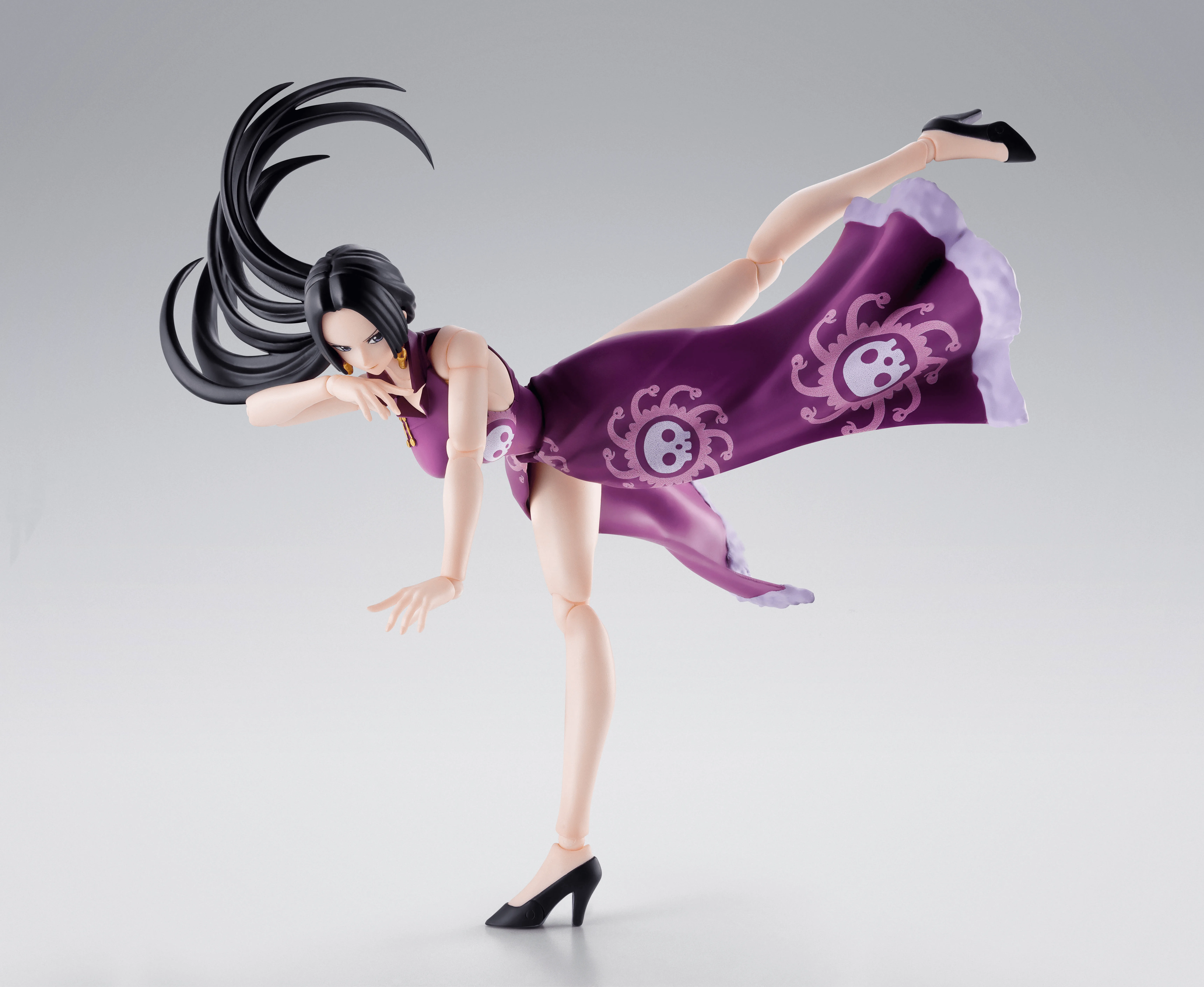 Pre order: One Piece BOA HANCOCK MARINEFORD S.H.Figuarts ACTION FIGURE. EST SHIP DATE OCT 2026