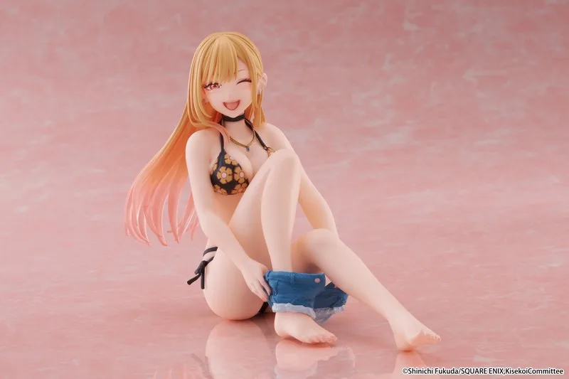 Pre order: My Dress-Up Darling Marin Kitagawa (Measured Swimsuit Version) Desktop Cute Figure. EST SHIP DATE JAN 2027