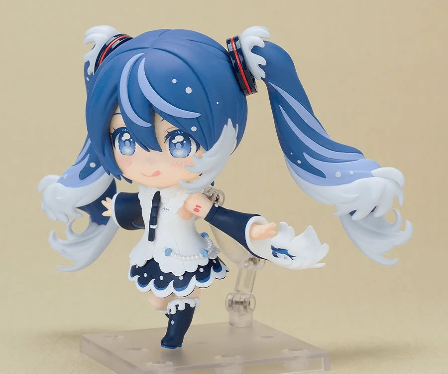 Pre order: Hatsune Miku Katsushika Hokusai Collaboration Version (Rella) Nendoroid. EST SHIP DATE JUL 2027